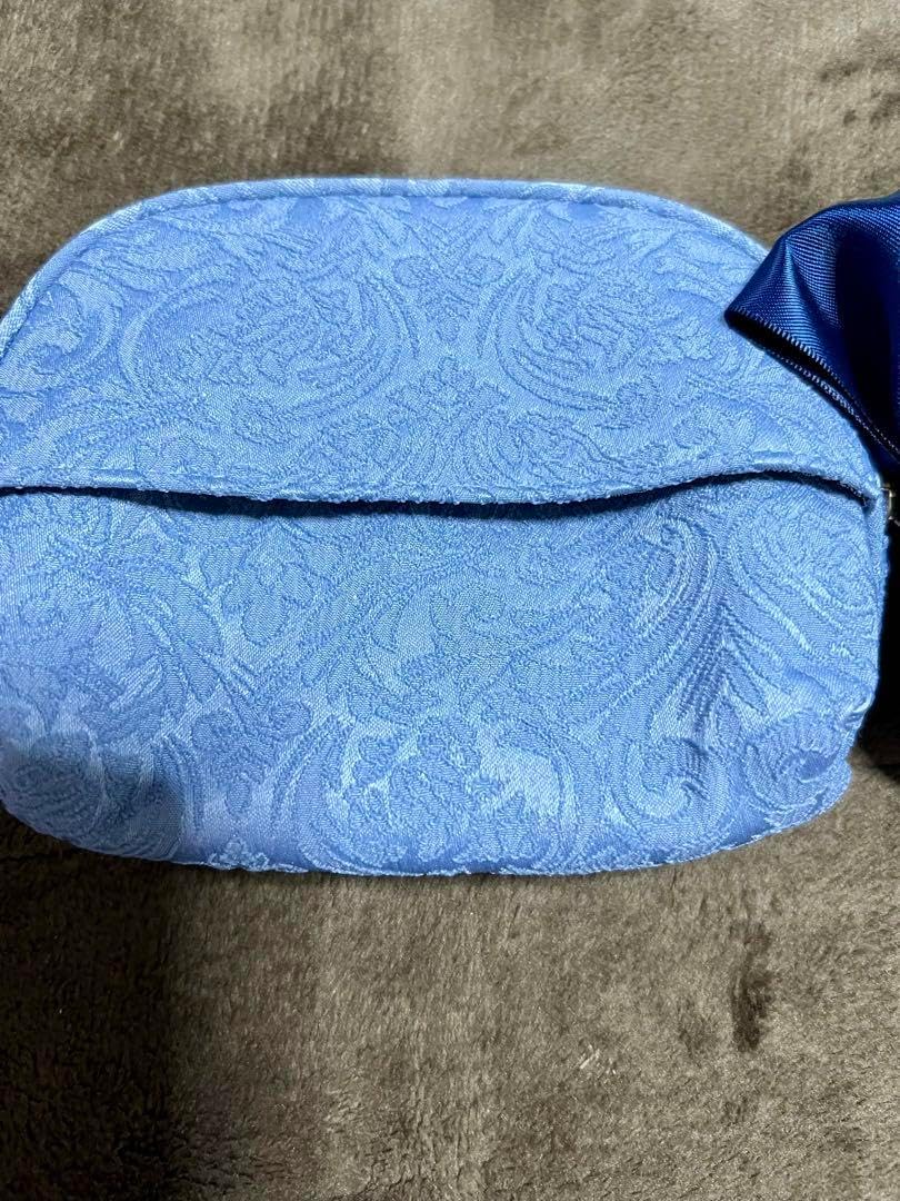 メゾンドフルール ポーチ 限定