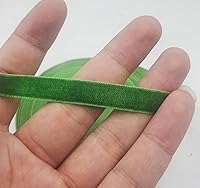 Vista 2 de Bobina de cinta de terciopelo de 10 yardas, disponible en muchos