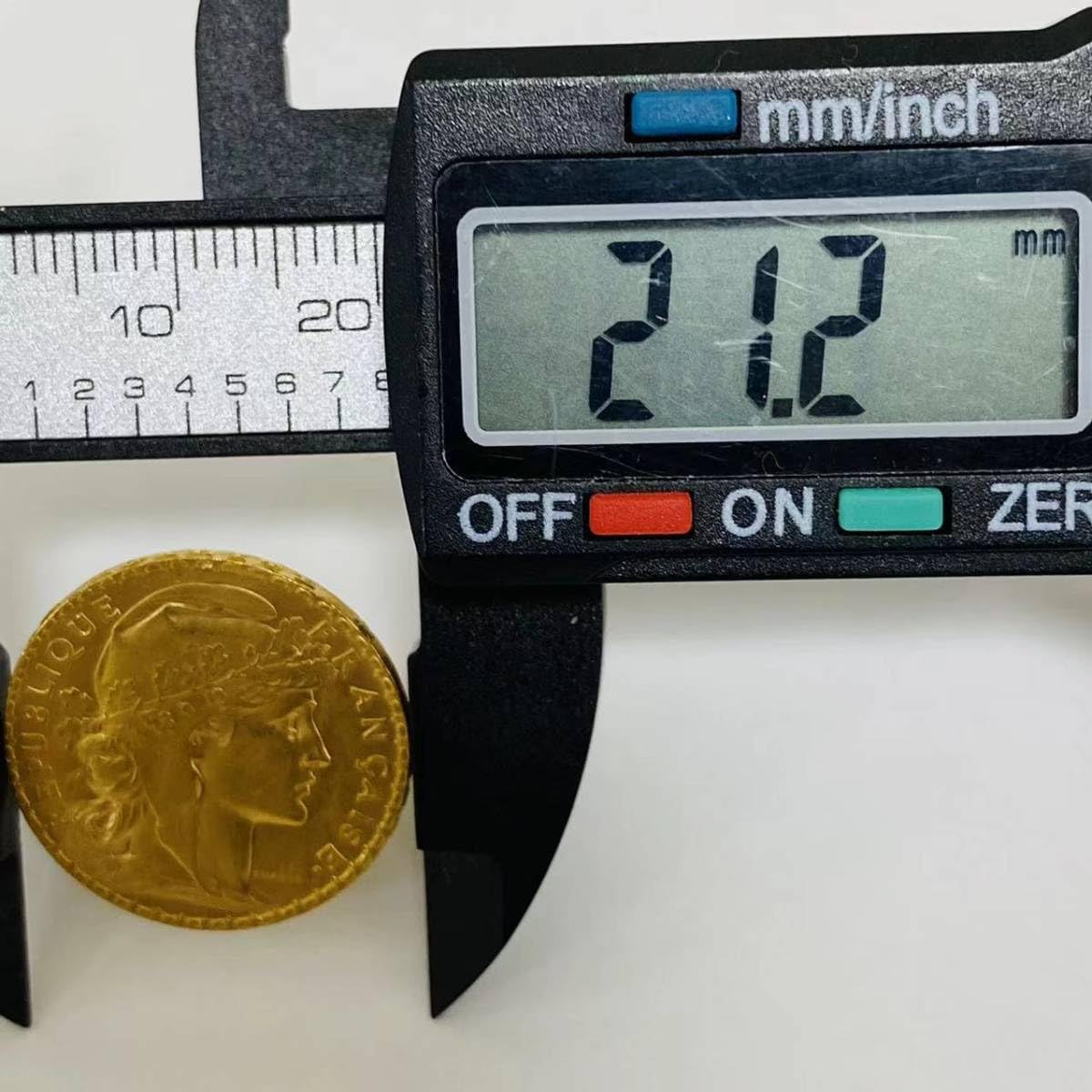 Amazon.co.jp: フランス マリアンヌ 金貨 1907年 6.4g 21.6金 イエロー