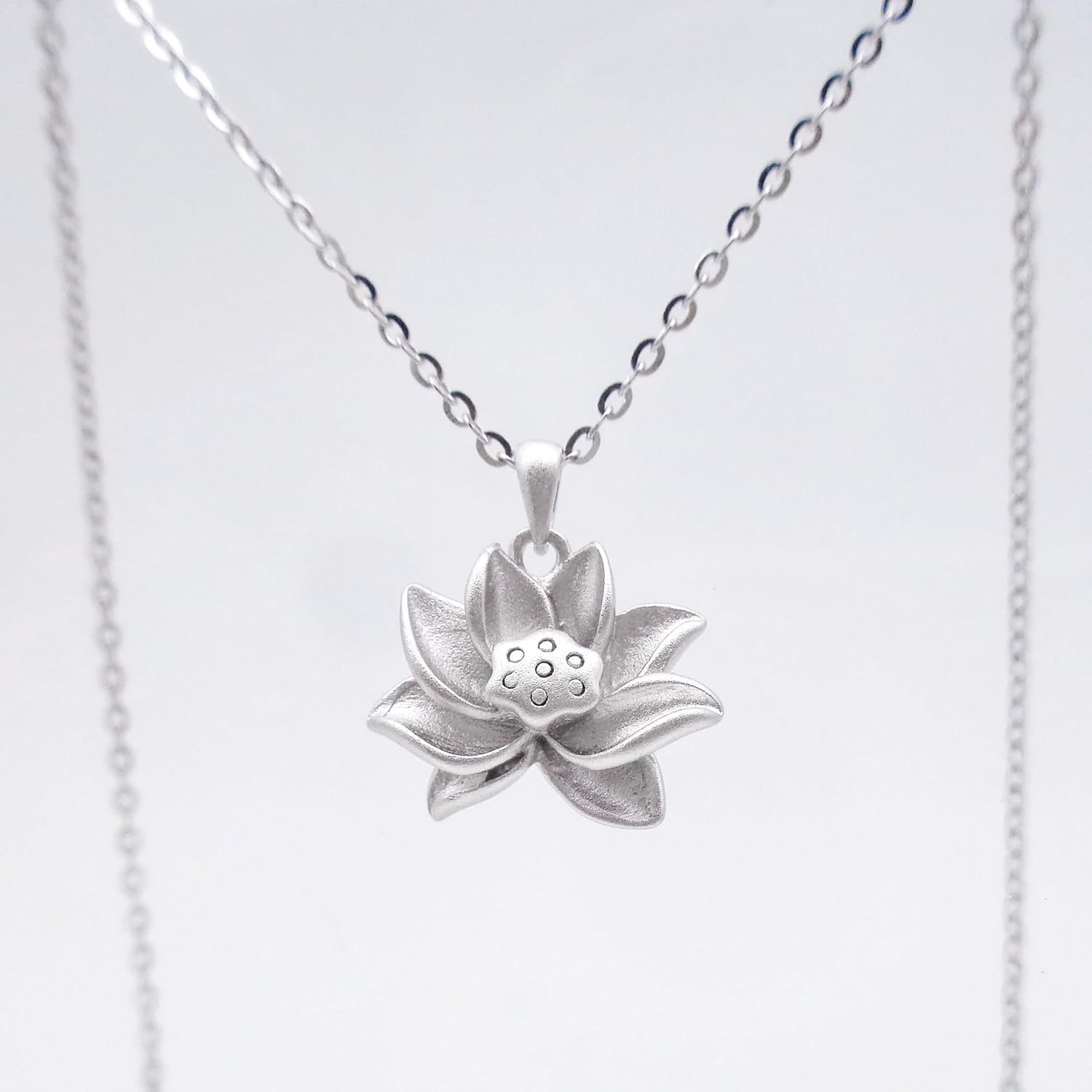 UNALLOYED★韓国★人気★男女兼用★FLOWER NECKLACE / SILVER Korean Rose Tulip Flower Necklace for Women Pendant Choker