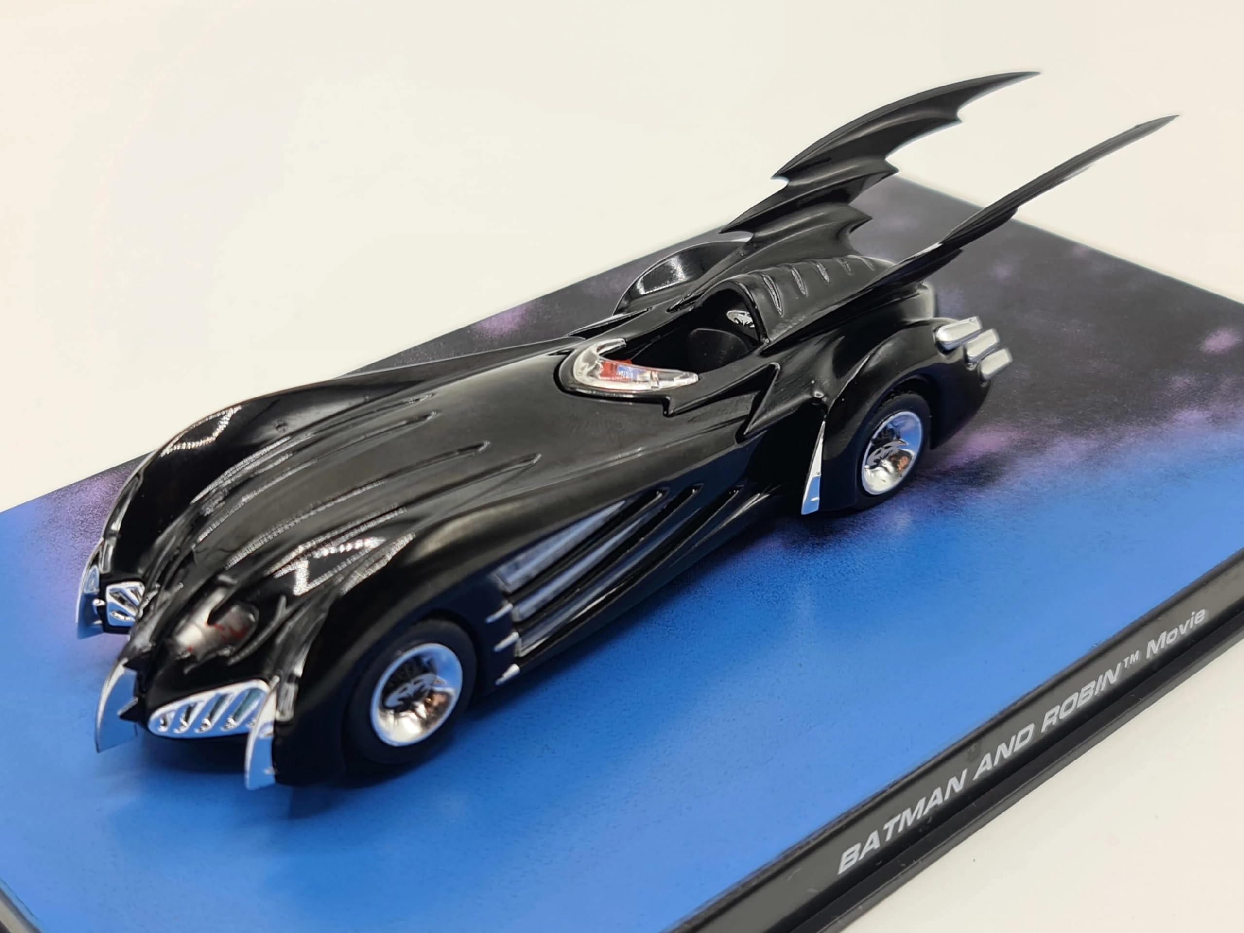 Batman Automobilia Collection #16 Batman & Robin Movie Batmobile Model Replica (NO Magazine)