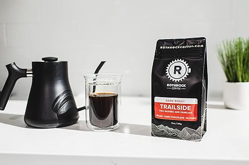 Miniatura 2 de Rothrock Coffee Trailside Café de grano entero tostado oscuro café de mezcla de Brasil, bolsa de 12 onzas