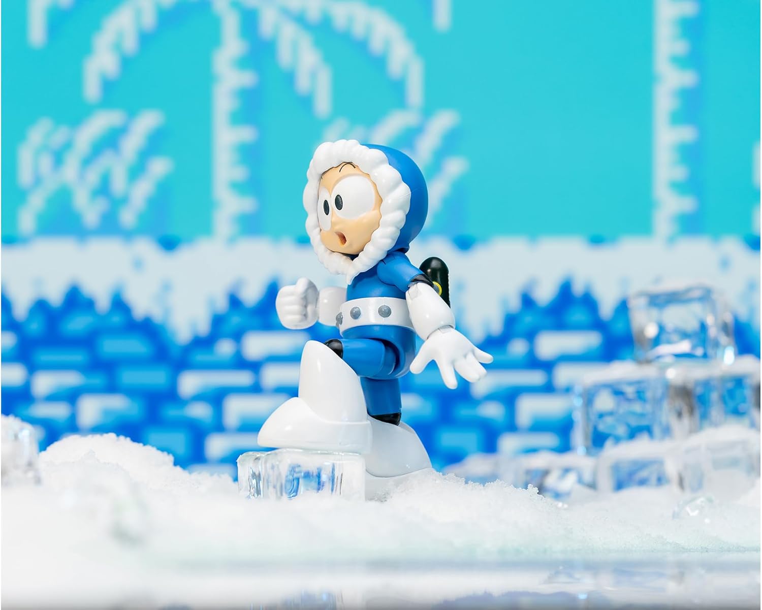 Ice Man 4" Moveable Figure with Accessories and Alternate Head and Hands Mega Man (1987) Video Game Model by Jada 34223