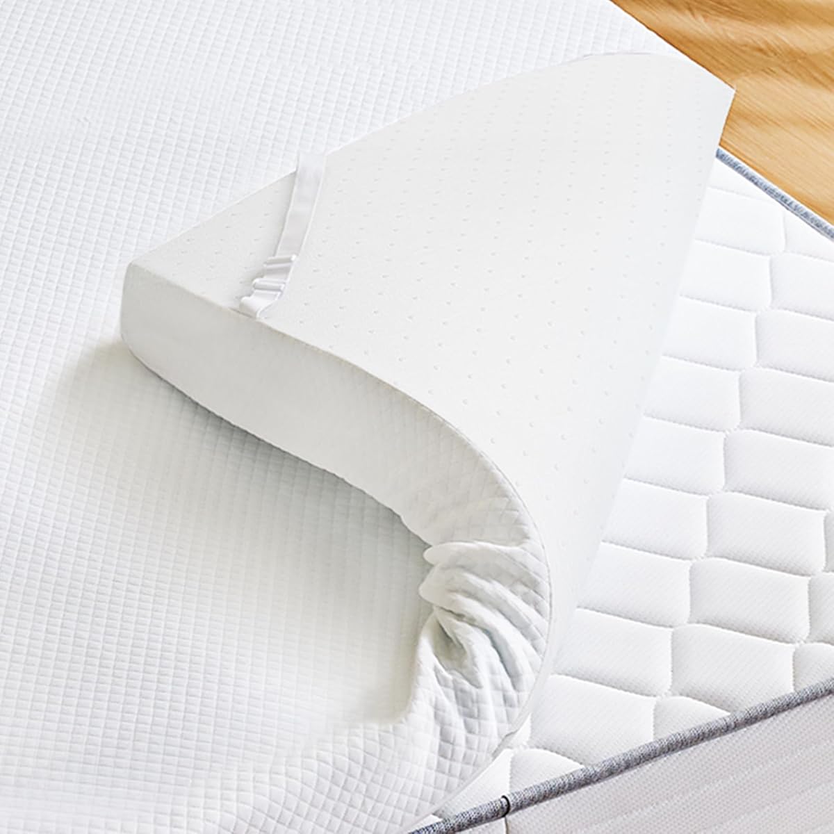 2 Inch Memory Foam Mattress Topper, Supportive Memory Foam Pad with Removable & Washable Cover, Non-Slip Ventilated Design for Twin Beds