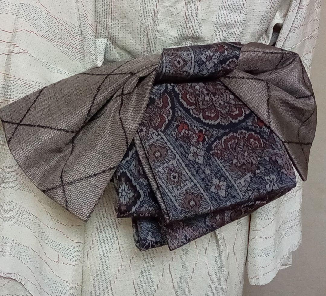 訪問着 藤村徳扇 縦縞銀通し 本プラチナ糸 八掛付き 正絹 反物 訪問着 藤村徳扇 縦縞銀通し 本プラチナ糸 八掛付き 正絹 反物 十二代