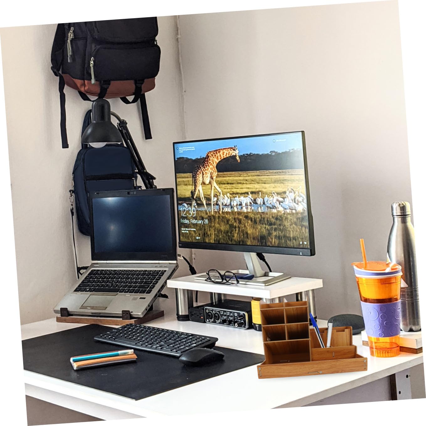 Organiseur de Bureau Simple et Créatif Résistant à L'usure en Bois Naturel Compartiments pour Stylos et Cosmétiques pour Bureau et Espace de Travail