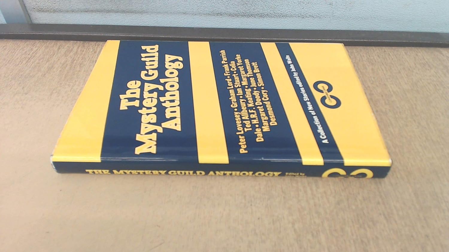 The Mystery Guild anthology Waite, John (Editor) 9780094639508