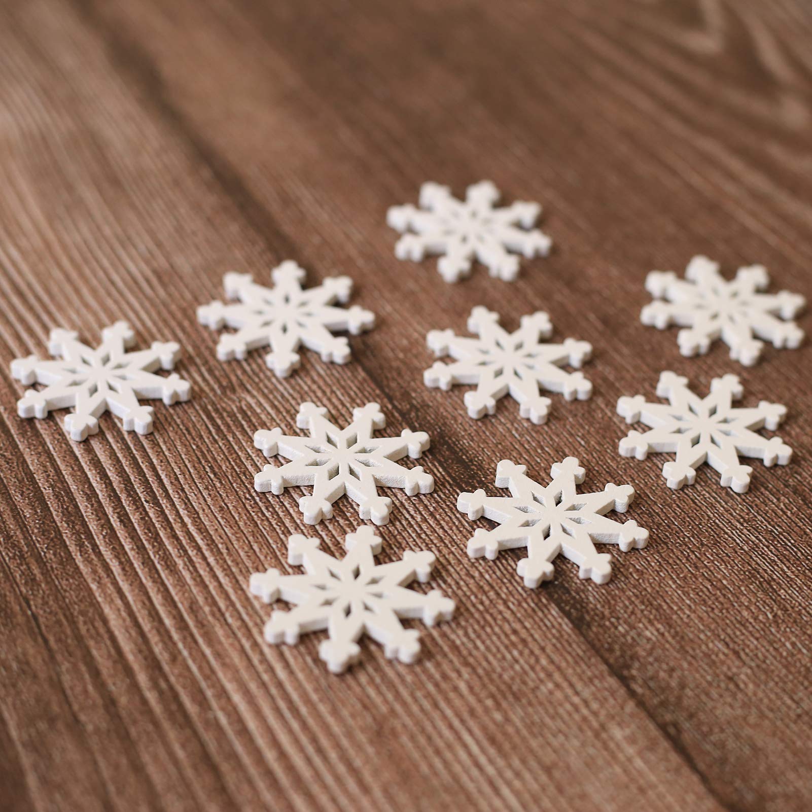 Sneeuwvlokken Houten Achtergrond, De Decoratie Van Het De Vlokkant Van De Kerstmissneeuw Image79215001