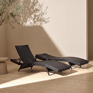 Set of 2 Black Outdoor Chaise Lounge Chairs, Wicker Patio Lounge Chairs with Adjustable Backrest and Armrests, Durable PE Rattan Pool Chair for Patio, Poolside and Garden