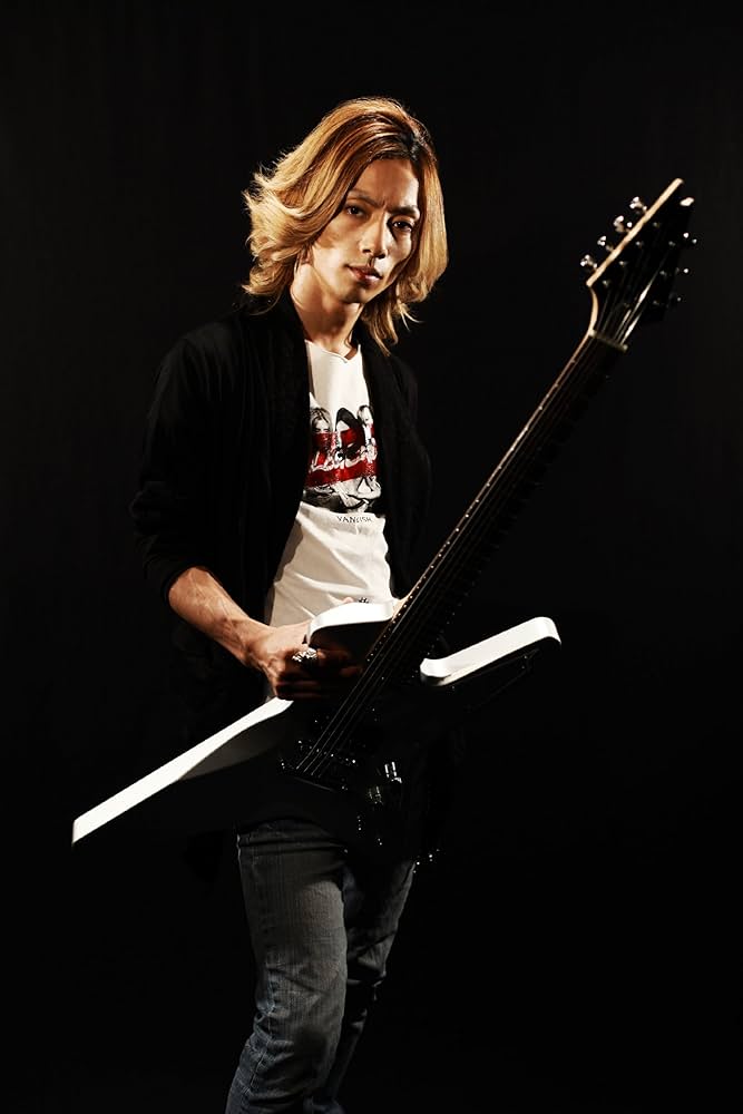 syu　15枚 Cyclones Born & Raised Vintage Grey Crew Sweatshirt – RAYGUN