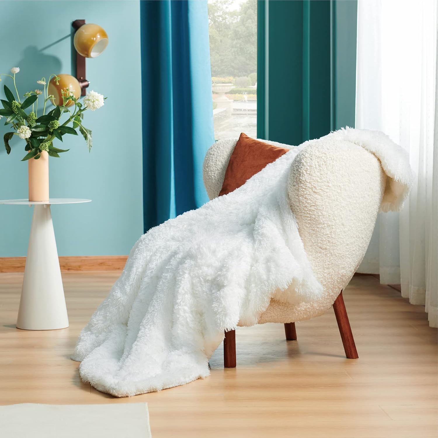 Bedsure Super Soft Fuzzy Faux Fur Shaggy Blanket Throw Reversible Sherpa Fleece Shag Throw Blanket for Sofa, Couch and Bed - Warm Thick Fluffy Blanket as Gift,Plush Furry Throw (50x60 inches, White) : Home & Kitchen