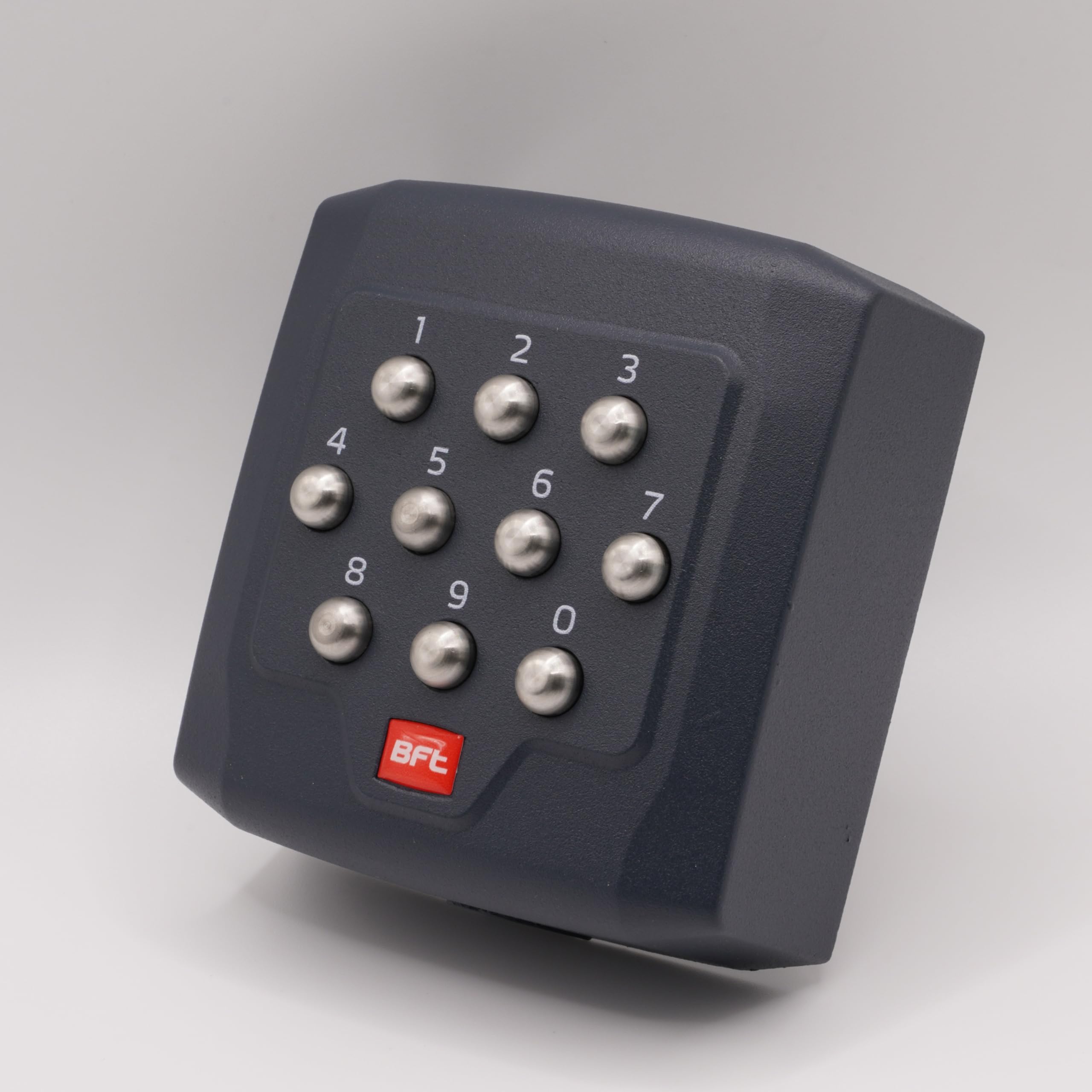 BFT Q.BO PAD P121025 - Clavier à code filaire antivandalisme - Contrôle d’accès Wiegand - 12/24 V - Boîtier métal - Touches inox + 1 Goodies DOMOBIP