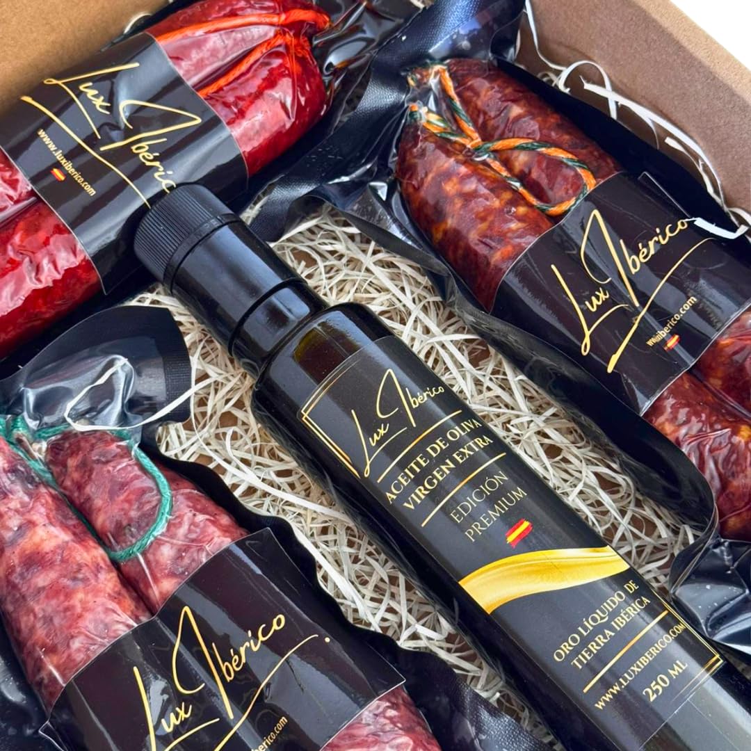 Cesta de Embutidos "Guadiana" - Chorizo, Salchichón y Aceite de Oliva | Chorizo y salchichón extremeño, chorizo patatero y aceite de oliva virgen extra. Lote extremeño listo para regalar.