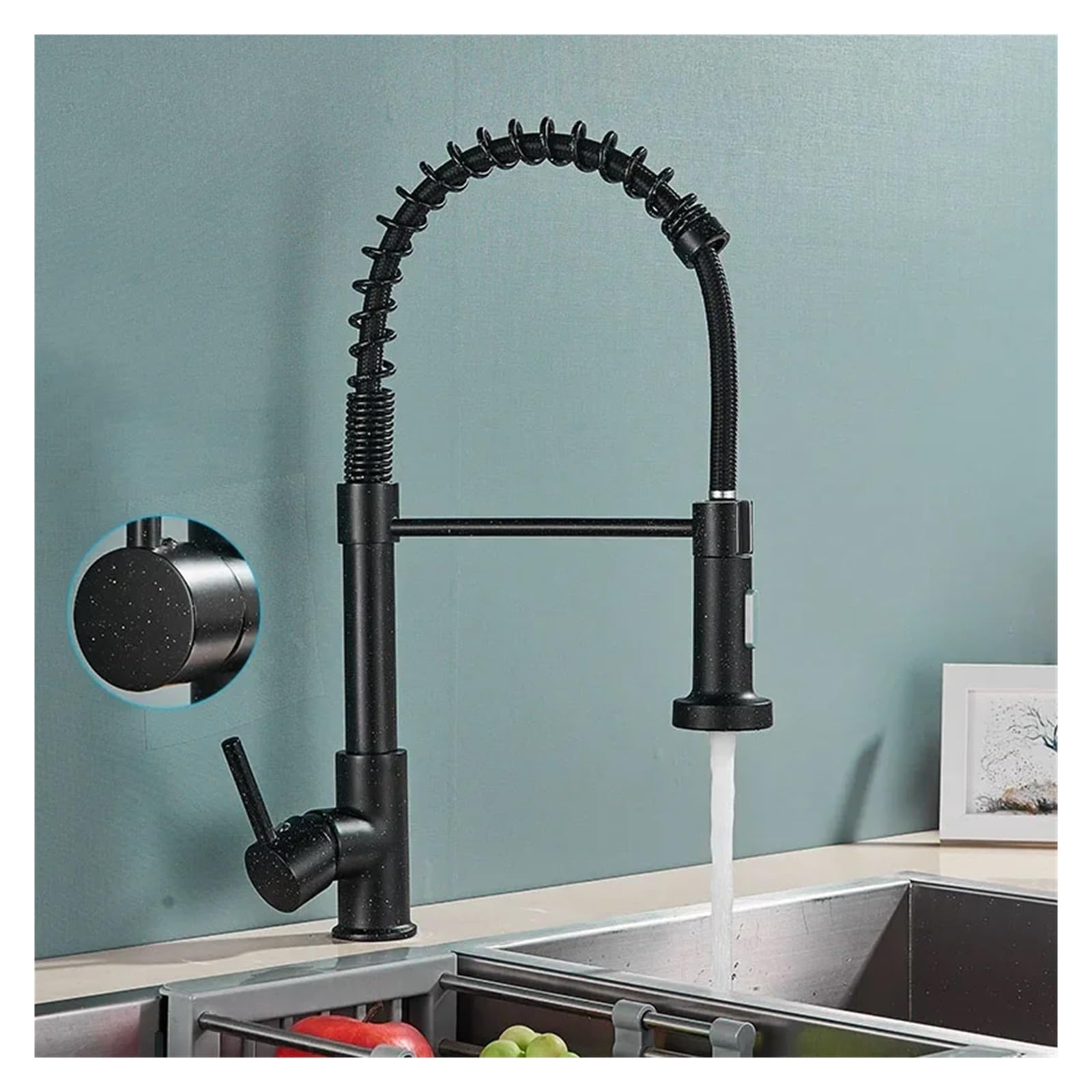 Robinet de cuisine avec douchette amovible pour évier moderne couleur noir et or