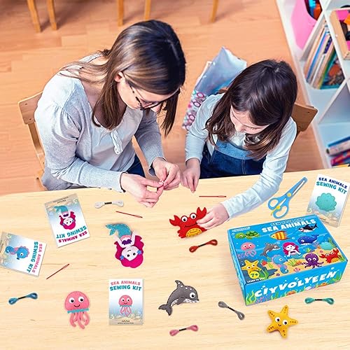 Miniatura 40 de CiyvoLyeen Kit de costura para niños – Juego de costura DIY Safari Jungle Animales Felpa Adornos de Fieltro para niñas y niños de 7 a 12 años, kit