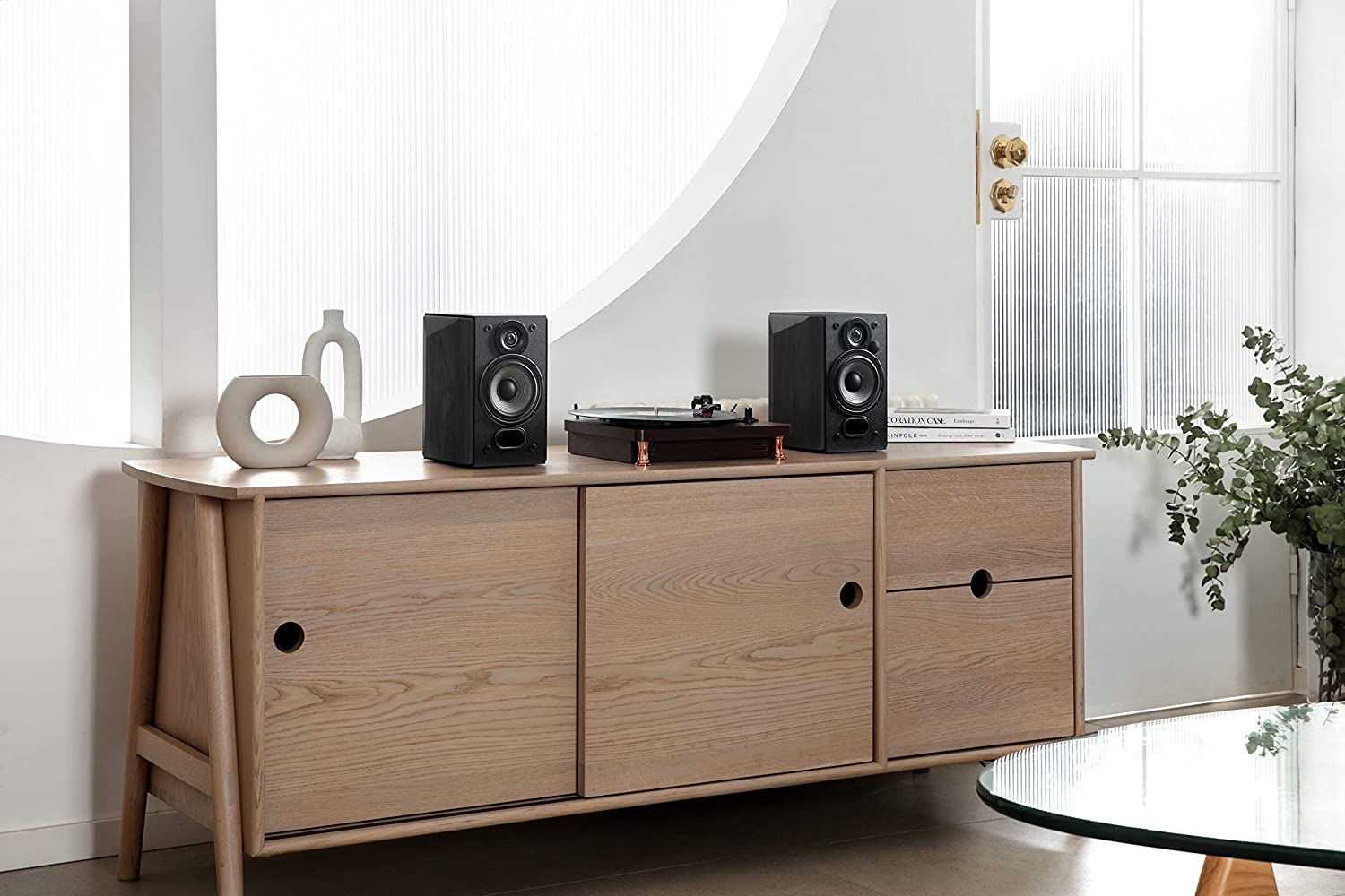 Edifier R1380DB - Enceintes Studio Bibliothèque Actives, Télécommande IR, Entrées RCA, Prises Optique et Coaxiale, Ampli Intégré, 42W, Bluetooth 5.1 APTX, Noir