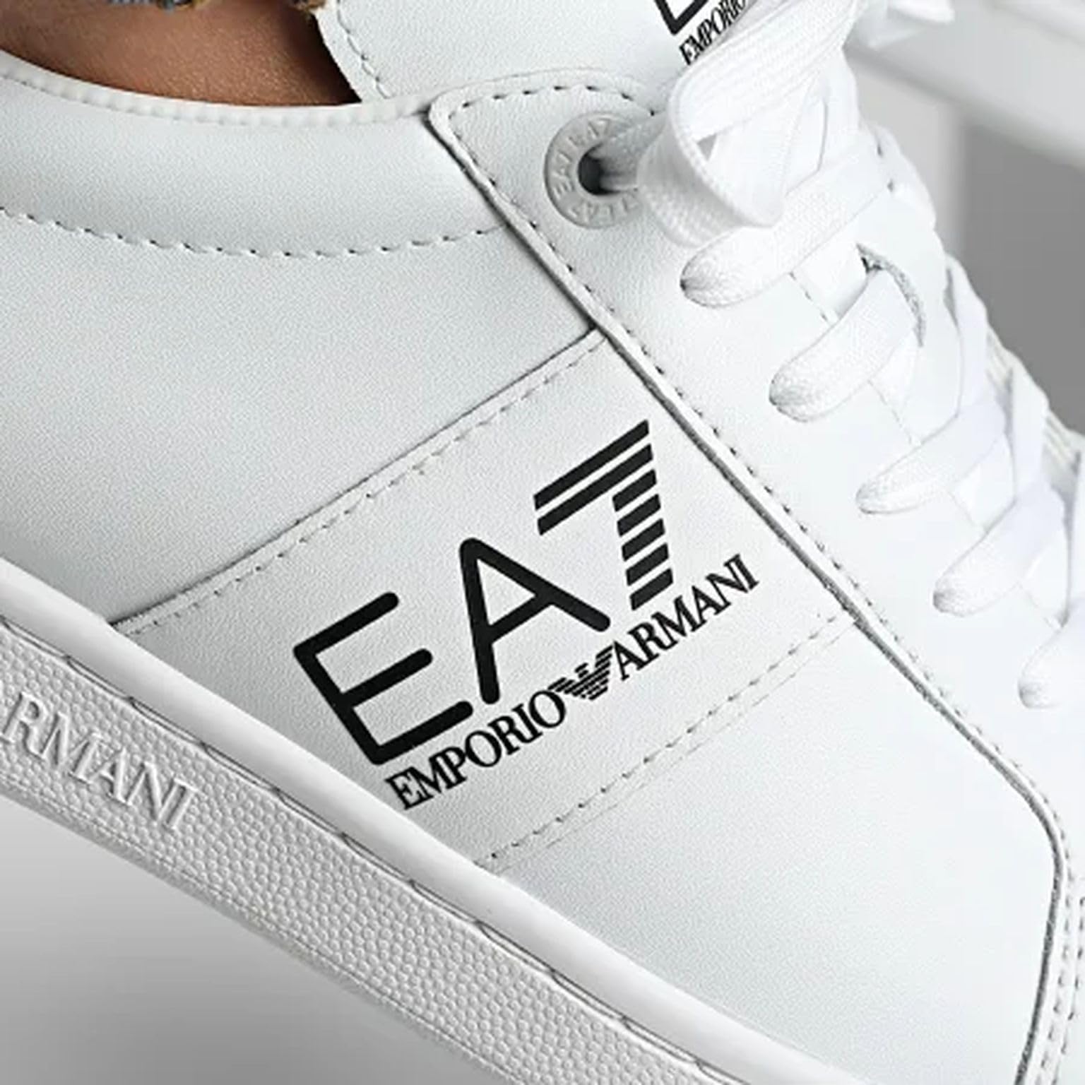 EA7 Emporio Armani Sneakers Uomo Classic 7X000332AF10848 8033995869323-44 Bianco Nero 44