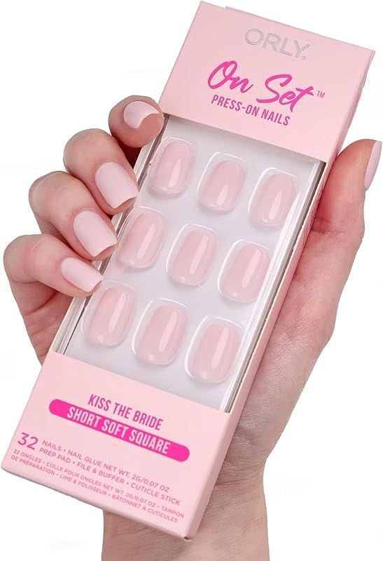 Presione sobre las uñas | Diseños almendrados, cuadrados, punta francesa, cortos y largos (Kiss the Bride (Short Soft Square))
