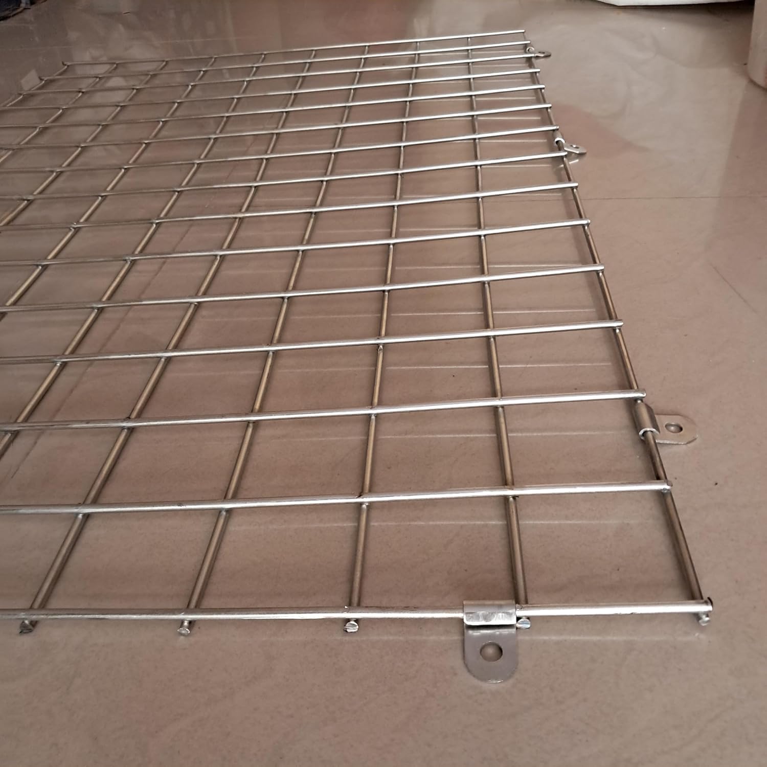 Q1 Beads Steel Grid Wall Mesh 1.5x2 feet(45 x 60 cm) Display Stand Rack with 6 inch Jaali Hook 6 Pcs. for Retail Display|Shop|Showroom|Kitchen| Hanging Accessories|Photo 5 MM SS Rod (Chrome) 3