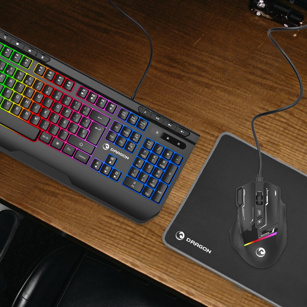 PRIXTON Kit Gaming Dragon con Teclado, Ratón, Auriculares y Alfombrilla, Accesorios Gamer, Retroiluminación RGB, Teclado español, Cascos música, Anti-Ghosting, para Windows/Mac/PC/Ordenador Portátil