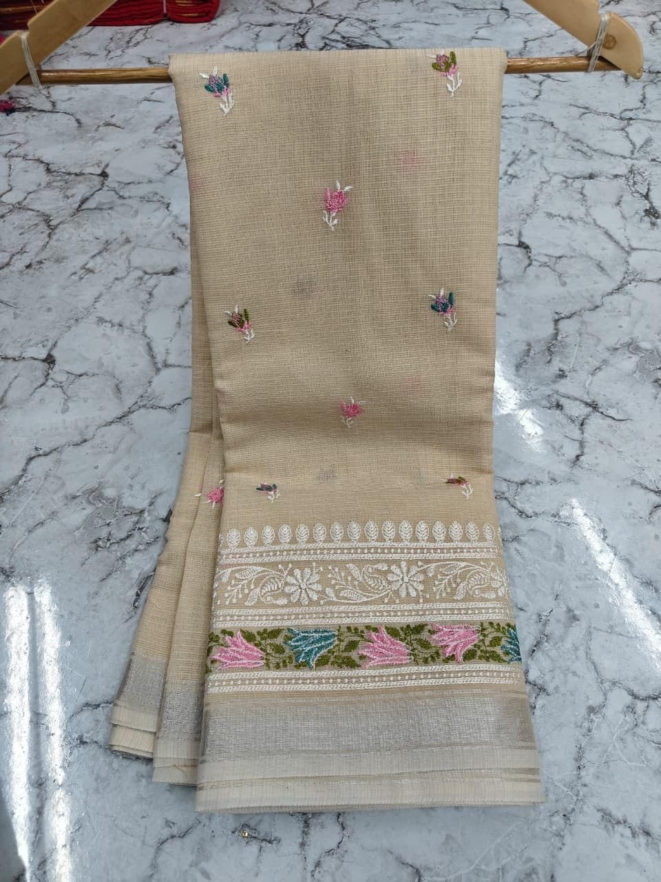 Women's Traditional & Ethnic Silk Blend 5 Meters Saree with Blouse piece_Emb_Kota_Parent-image-20