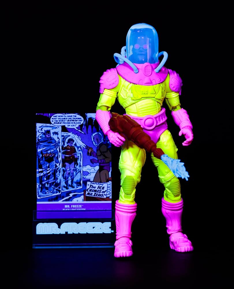 Amazon.com: McFarlane Toys DC Mr. Freeze Black Light 7-in Action