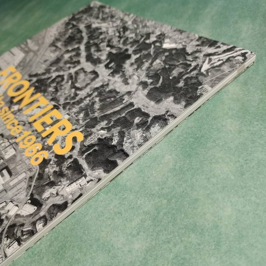 絶版本】戦場からの報告 写真集 成田空港 昭和 歴史 絶版本】戦場から