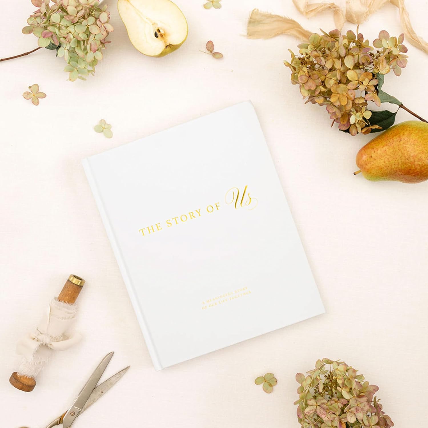 Wedding Keepsake Book, Relationship Journal, The Engagement Era, Marriage Memory Book & Photo Album, Engagement Gift, Anniversary & Wedding Planning ... Couples - The Story of Us (Grey, 178 Pages)