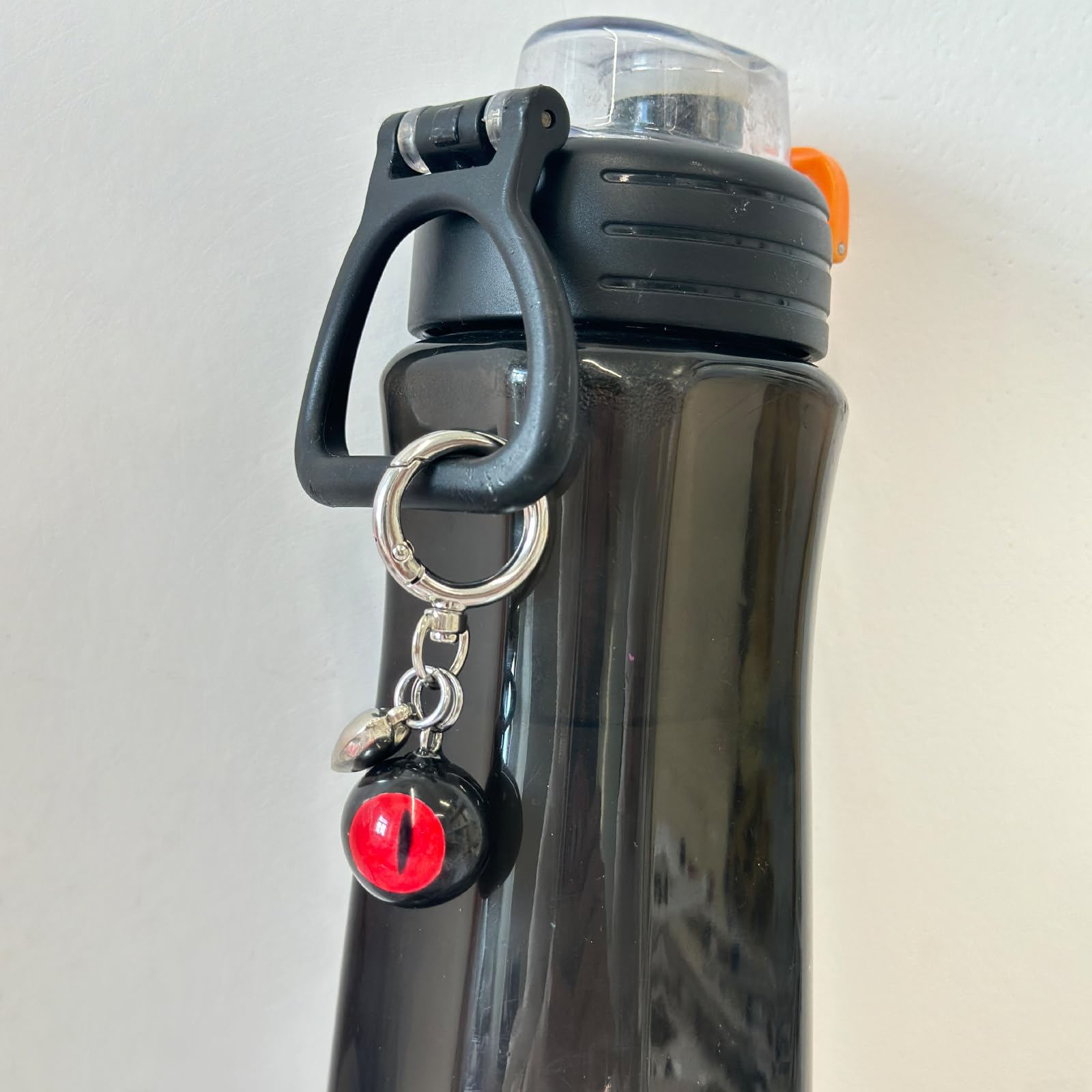 BYXVSBYS Goth Keychain Horror Eyeball Bag Charms Halloween Accessories Gothic Heart keychain Key Ring Funny Decor Cool Purse Charms for Men Women