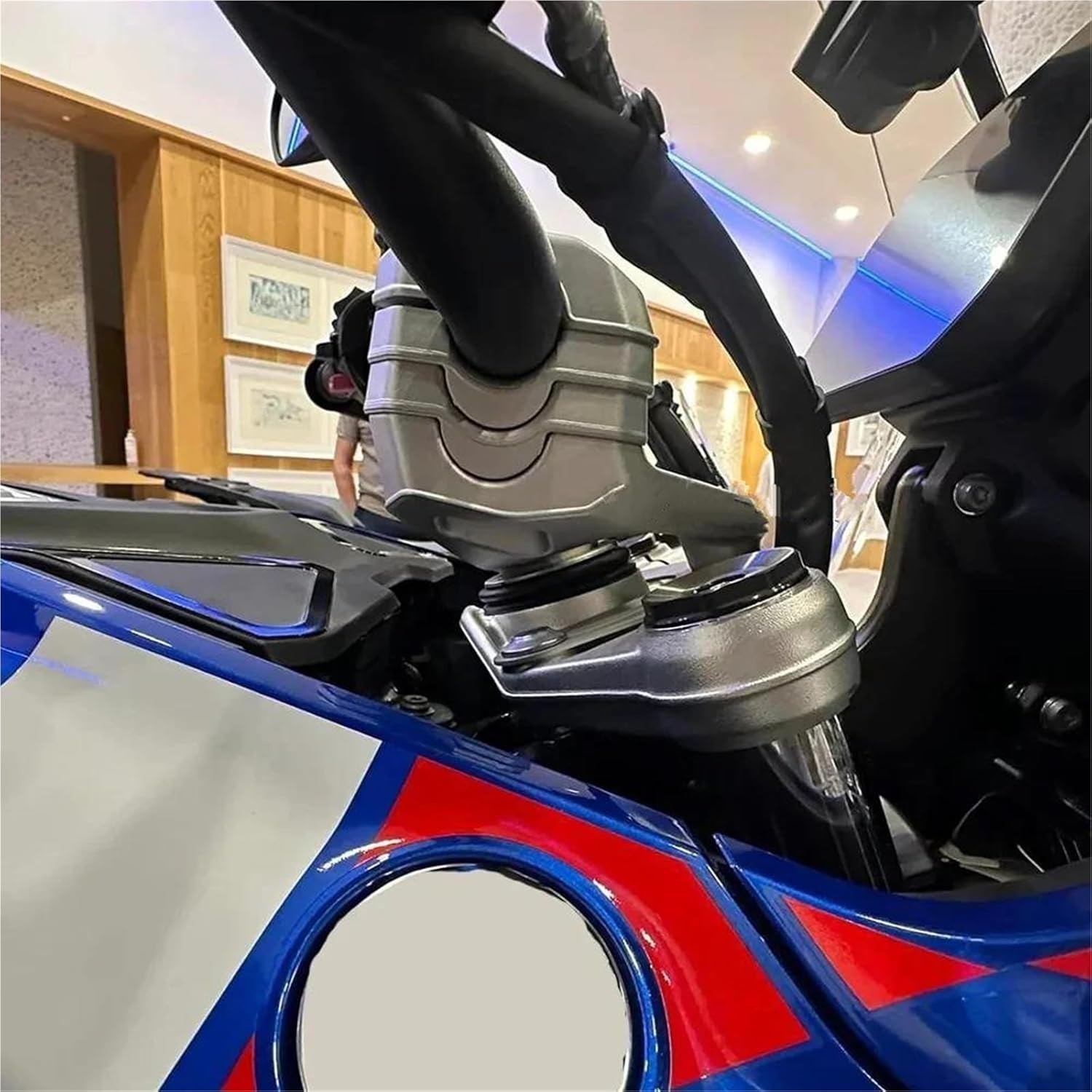 SHYYBD に適合する R1300GS用 バイク用ハンドルバーライザー アクセサリー ハードハンドルクリップ ハンドルバーアップ