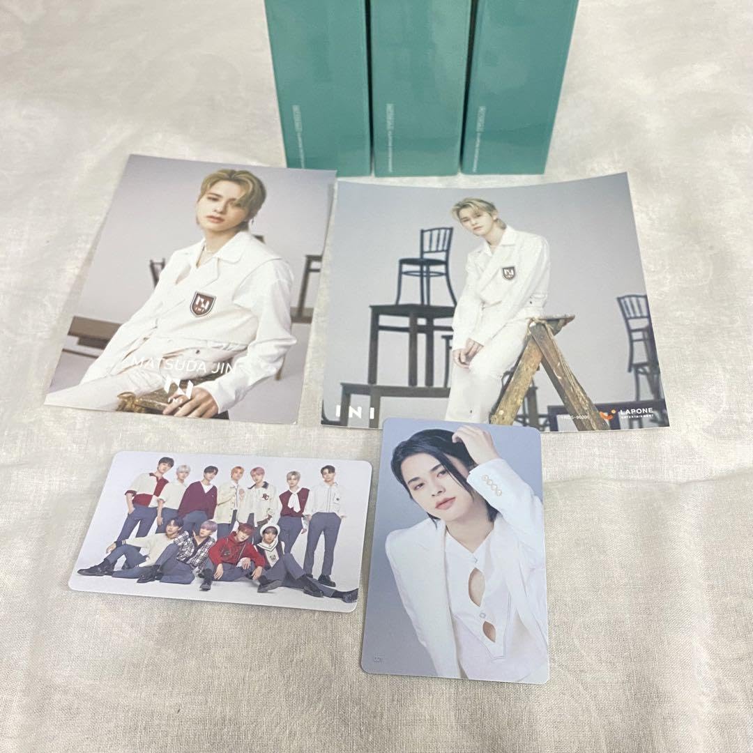 Amazon｜INI グッズまとめ売り アザジャケ、集合トレカ、三形態収納BOX