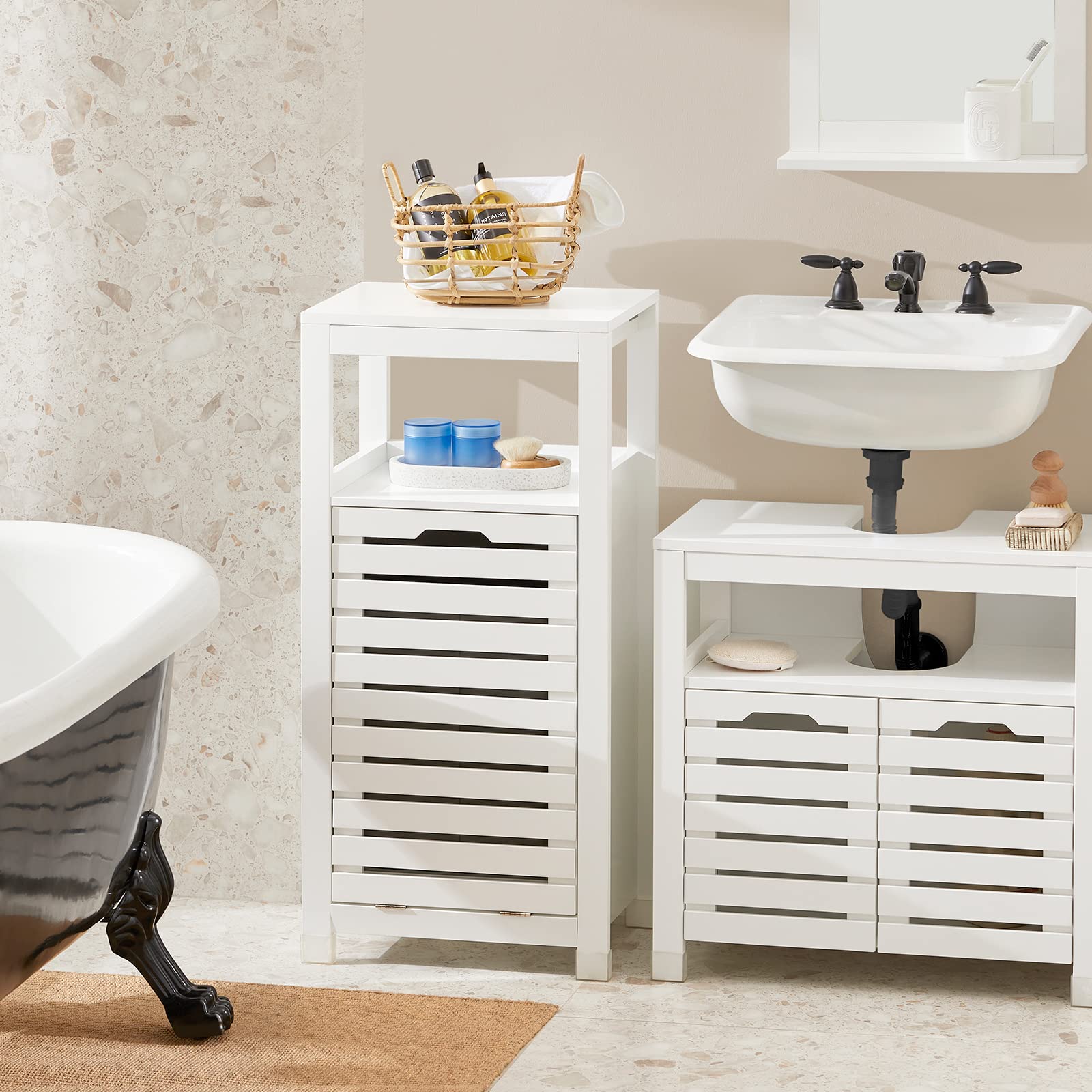 SoBuy Mobiletto da Bagno con Cesto per la Biancheria – Armadio Salvaspazio con Sacco Pieghevole per il Bucato, Mobile da Bagno Compatto in Legno, Bianco, 42 x 90 x 30 cm, BZR67-W