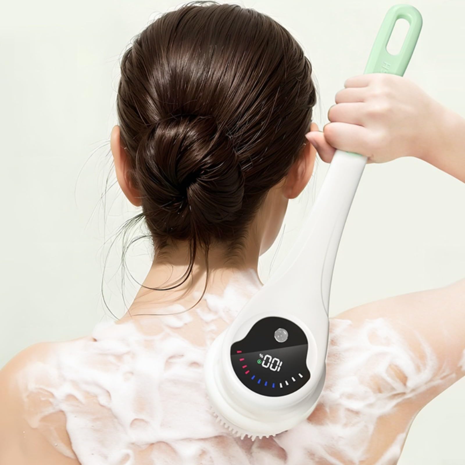 Cepillo de baño eléctrico automático, limpiador de mango largo con 5 cabezales, masajeador exfoliante 5 en uno para piernas y pies, herramienta portátil de limpieza de spa, rosa (verde)