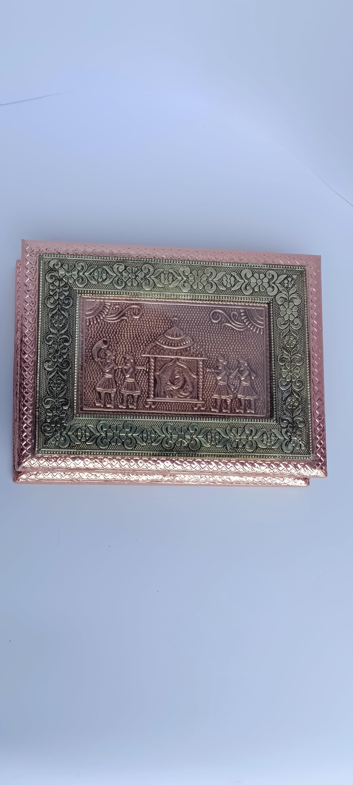 BLACK FEATHER BlackFeather Dry Fruit Mukhwas Decorative Platter Handicraft Rectangular Wooden Box (Gold)