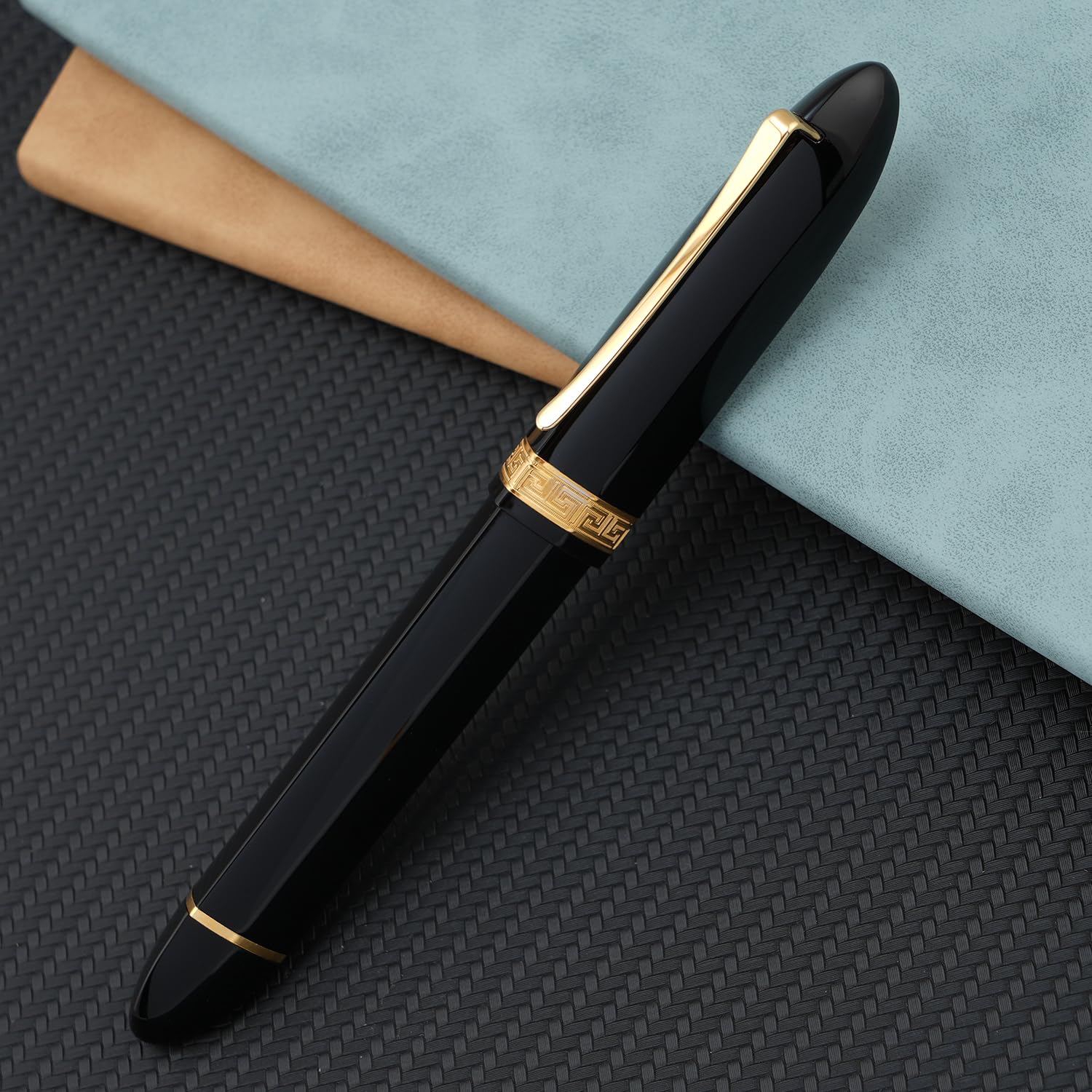 erofa Majohn V60 Pluma estilográfica de émbolo triangular, plumín fino, resina negra dorada, pluma de oficina de escritura con caja de regalo