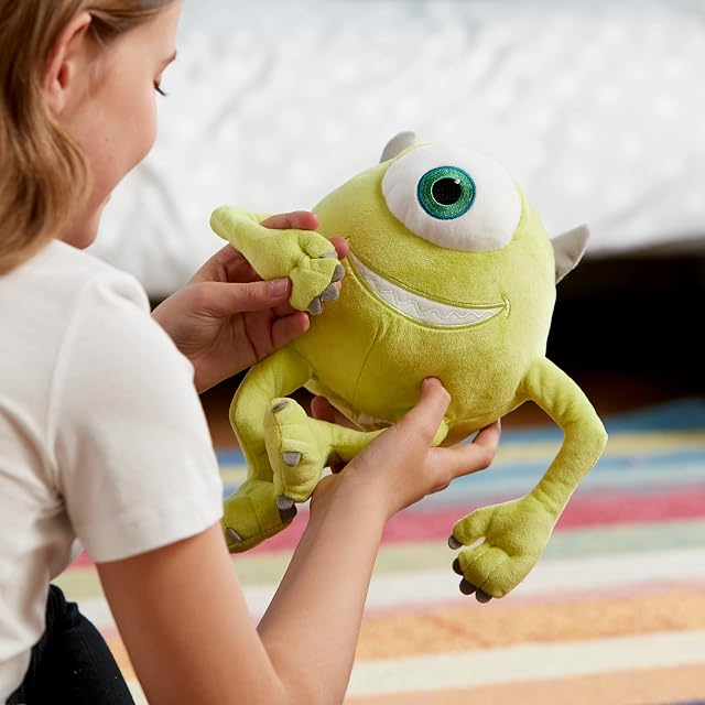 Foto 3 de 6 de Disney Store: Peluche de Mike Wazowski, Monstruos S.A., 27 cm