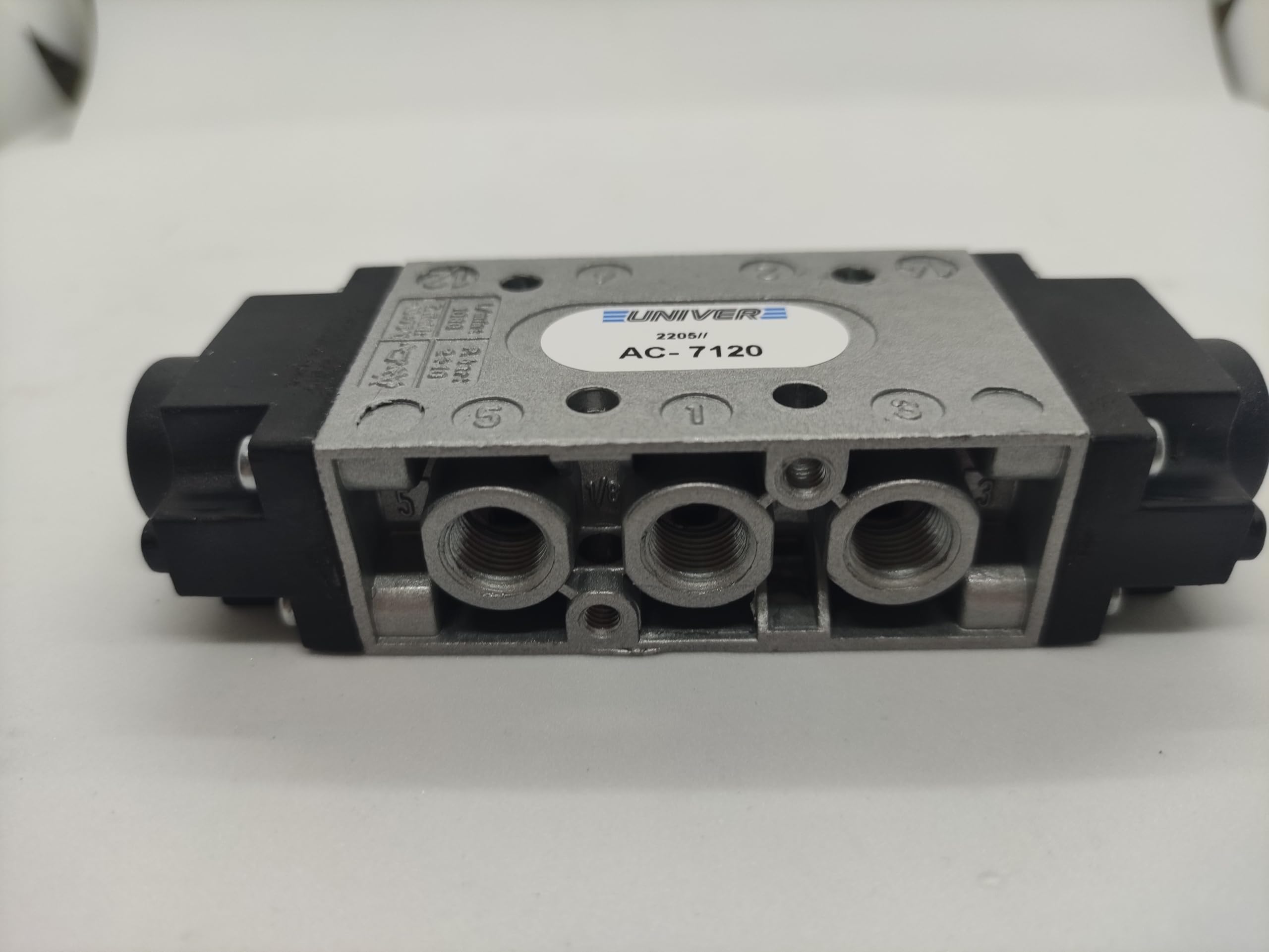 AC-7120 UNIVER Reifenventil, bistabil, 5/2 1/8 Zoll