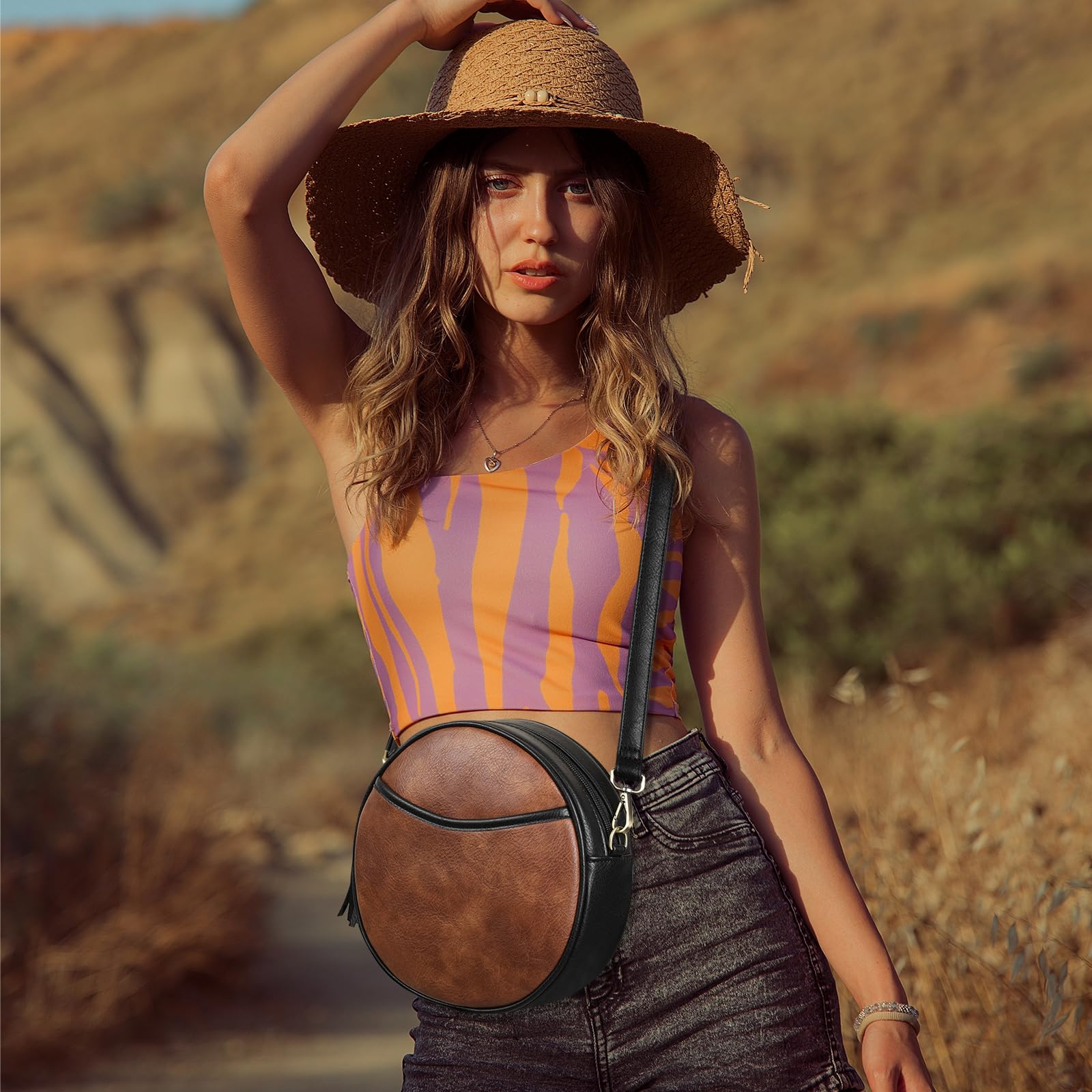 GAEKEAO Vegan Leather Crossbody Bags for Women Circle Cross Body Shoulder Bag Purses Handbags with Adjustable Straps