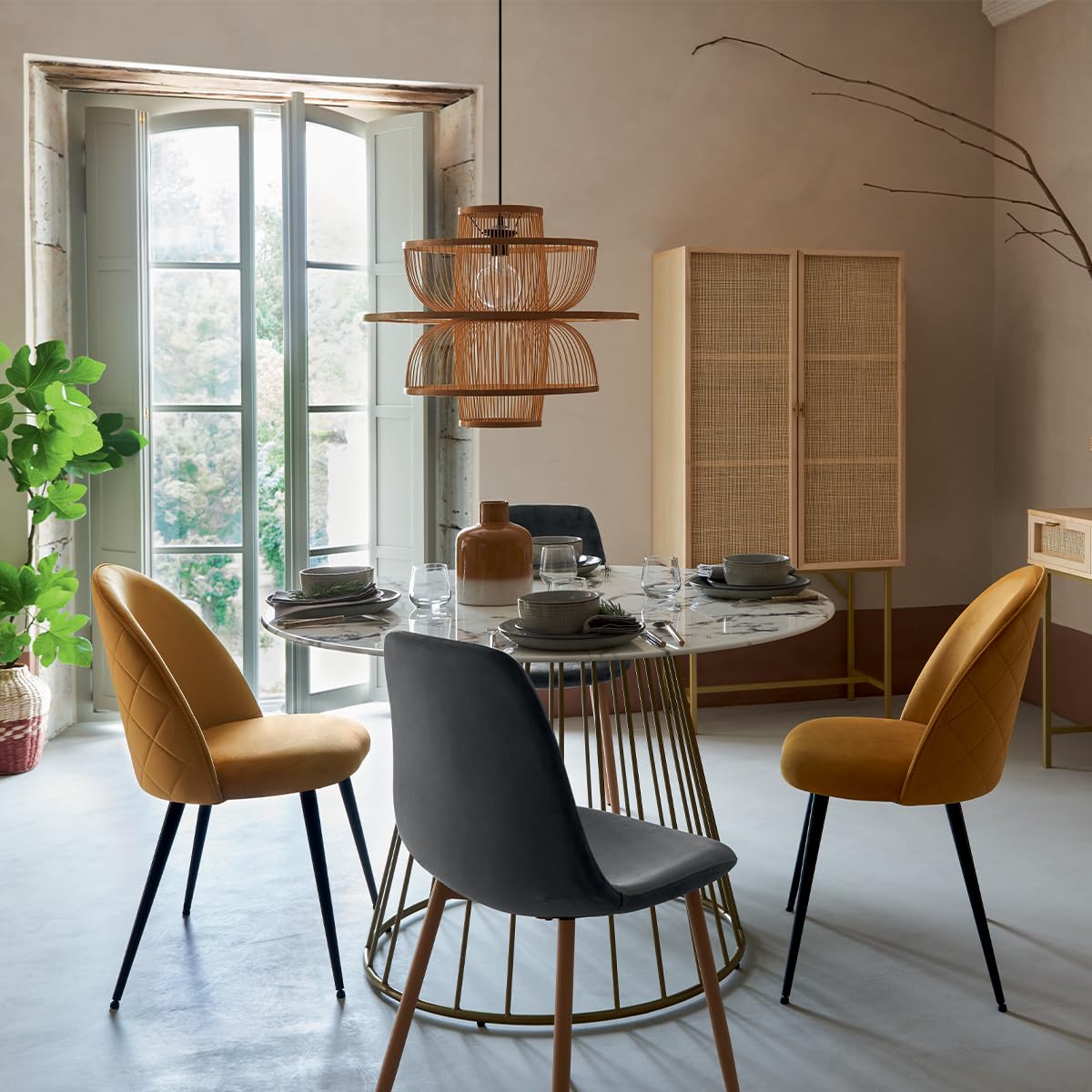 Tavolo Da Pranzo Rotondo ONBRILL In Finto Marmo Bianco Con Base Dorata, Diametro 120 Cm, Per 4/6 Persone, Elegante E Moderno Per Sala Da Pranzo E Cucina - 2