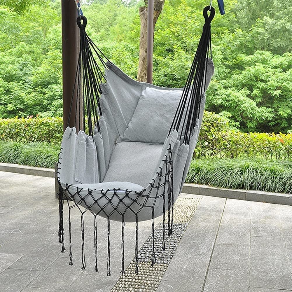 Chaise pivotante hamac pour un coin lecture cosy dans votre chambre ou patio