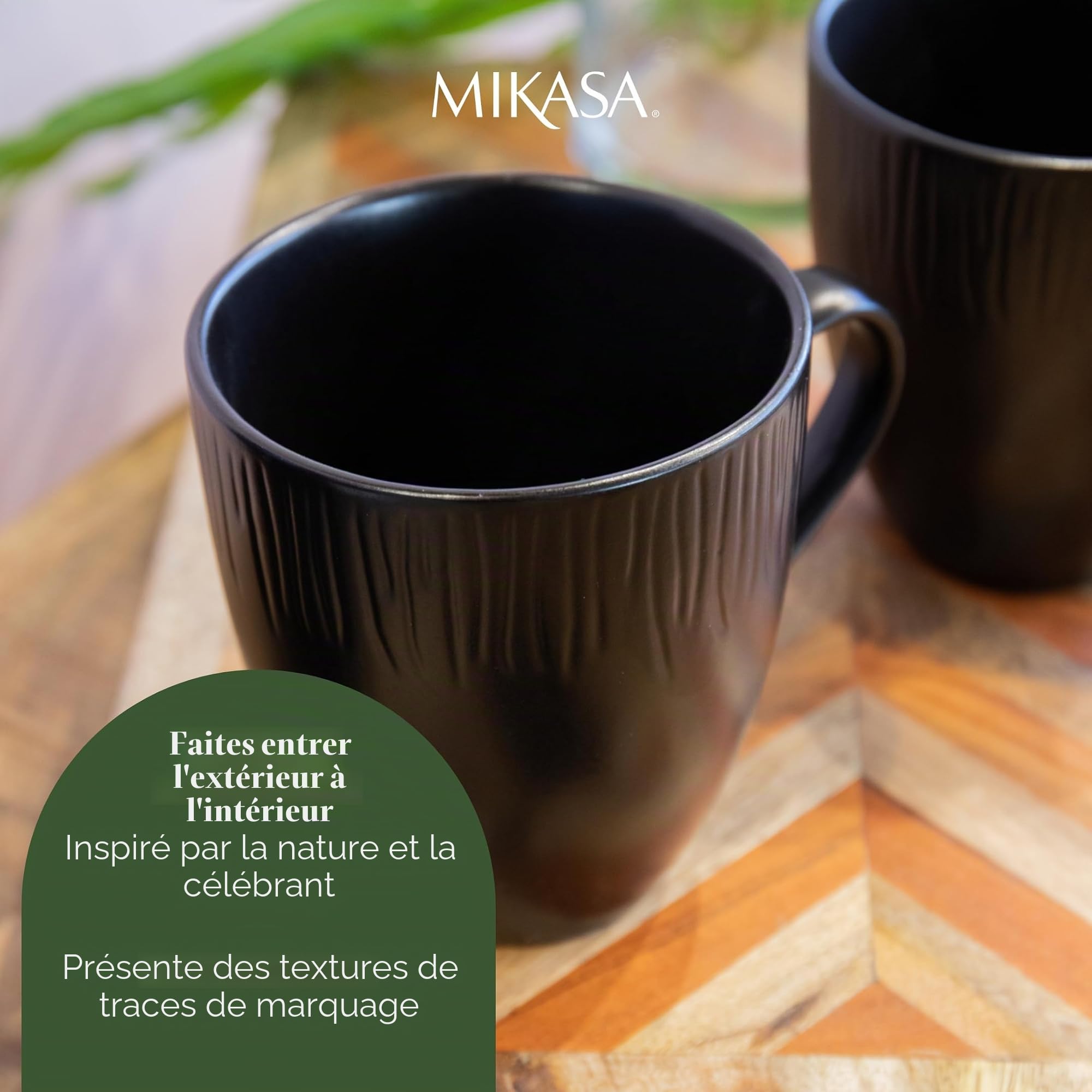 Mikasa Jardin Midnight Set de 4 tasses, noir, Set de 4 tasses, 420ml Tasses en grès pour le thé et le café - Emballage cadeau et lavable au lave-vaisselle