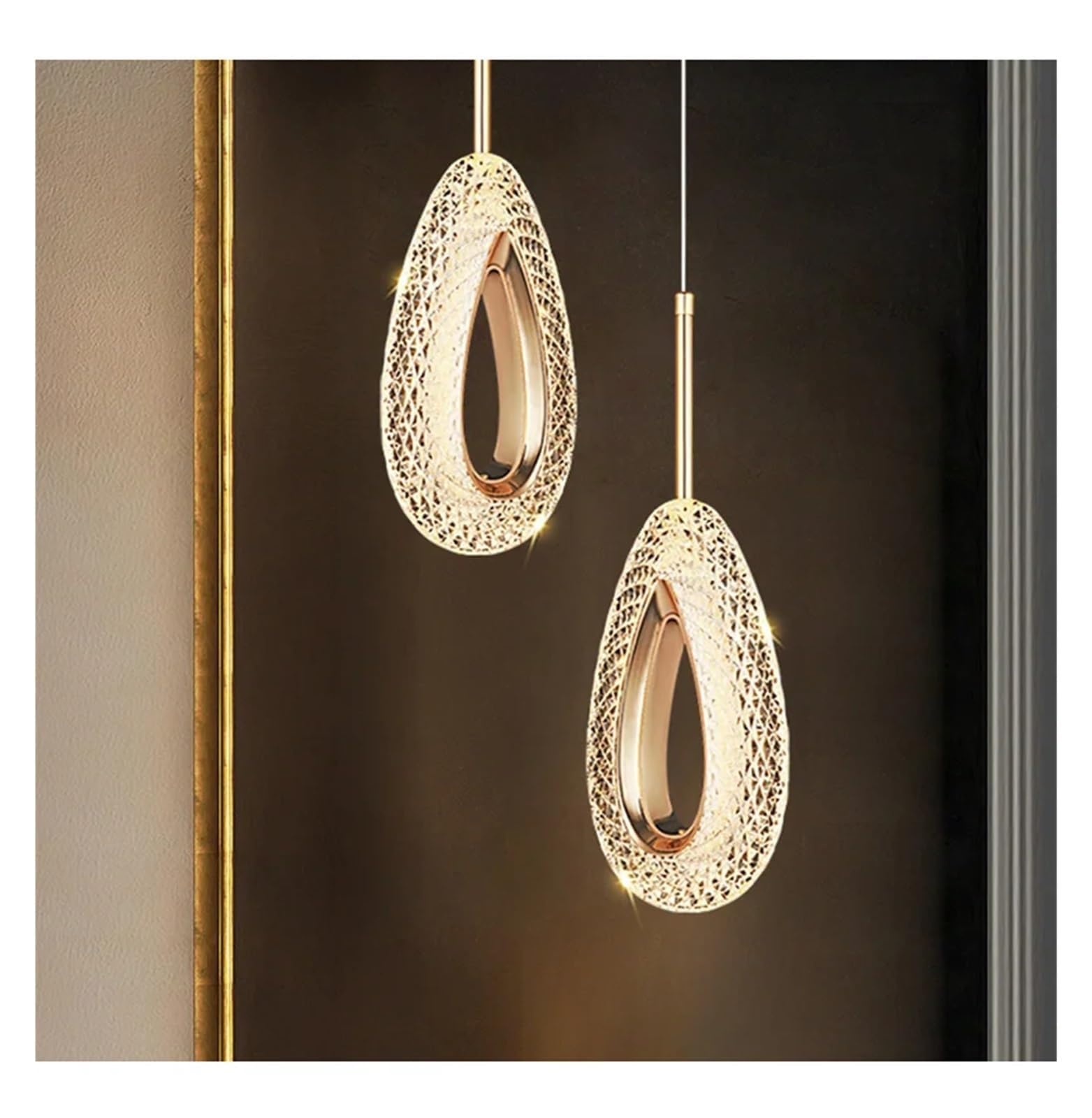 Suspension cristal LED au design moderne de luxe avec 2 anneaux dorés pour chambre