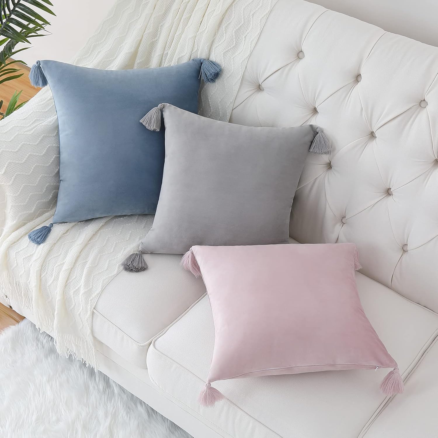 CAROMIO 20X20 Throw Pillow Covers Decoration Cozy Velvet Throw Pillow Cover Soft Decorative Plush Pillow Case Cushion Cover Shell for Sofa Bedroom Car, Light Gray,20x20