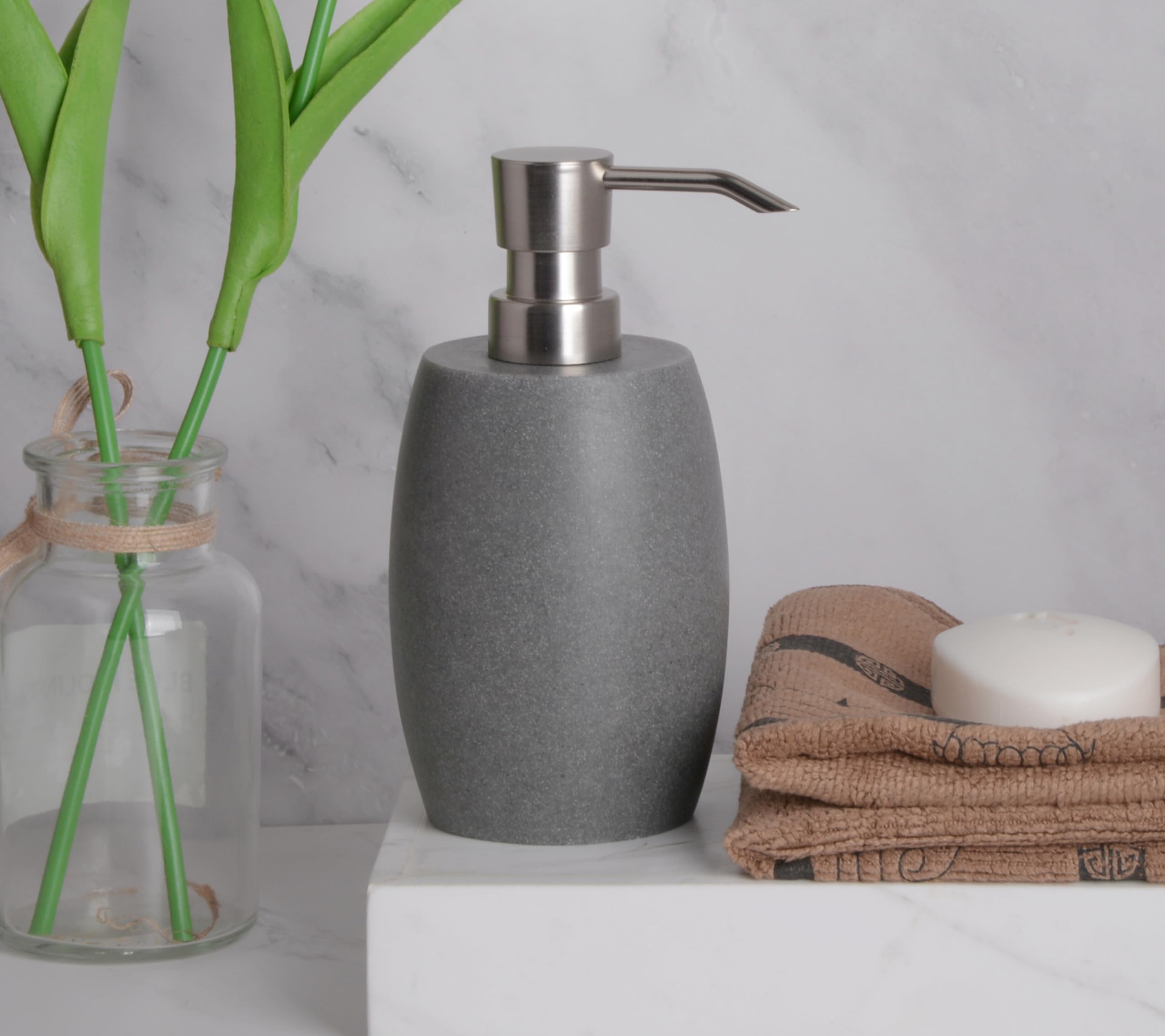 Dispensador de jabón de resina texturizada de piedra arenisca con bomba metálica y etiquetas de botellas impermeables para baño, cocina, lavar a mano, loción de ducha, champú, 12 onzas, 3