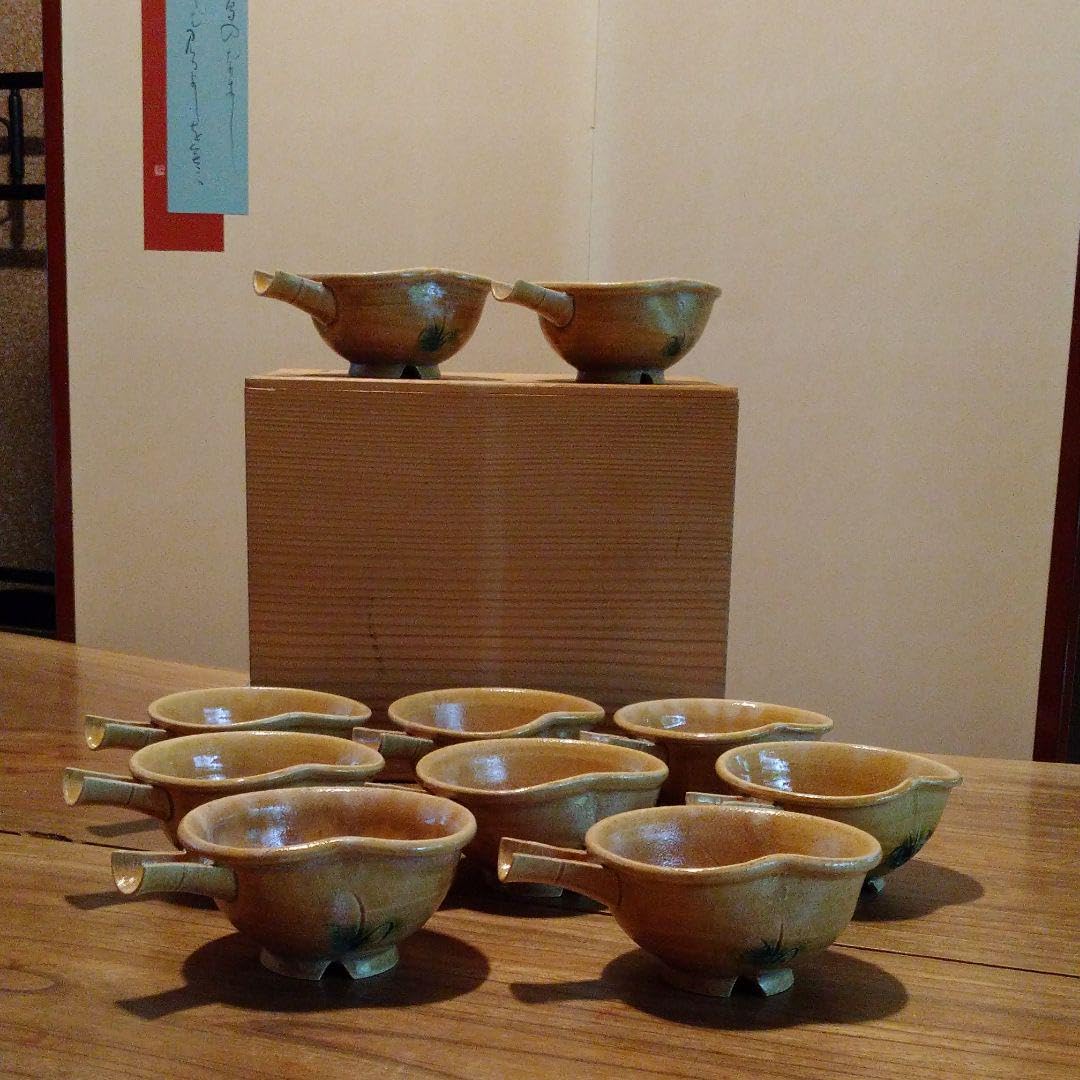 黄瀬戸 美濃焼『若月 竹光』片口形向付(10客箱入り) Amazon.co.jp: 黄瀬戸 美濃焼『若月 竹光』片口形向付(10客箱入り