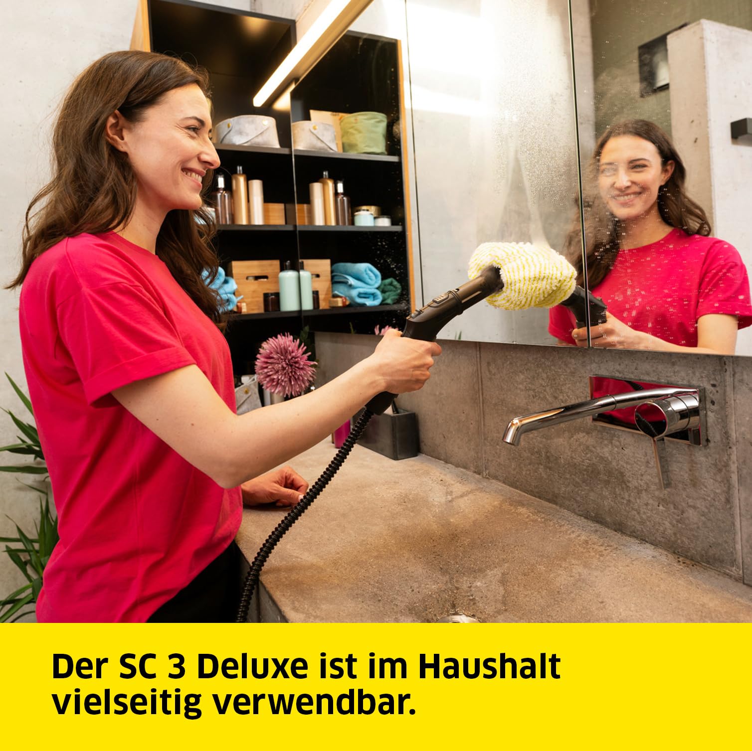 Kärcher Dampfreiniger SC 3 Deluxe, Dampfdruck: 3,5 bar, Aufheizzeit: 30 s, Leistung: 1.900 W, Flächenleistung: 75 m², Tank: 1 l, mit Bodenreinigungsset, Mikrofaser-Bezug, Düsen und Rundbürste, Weiß