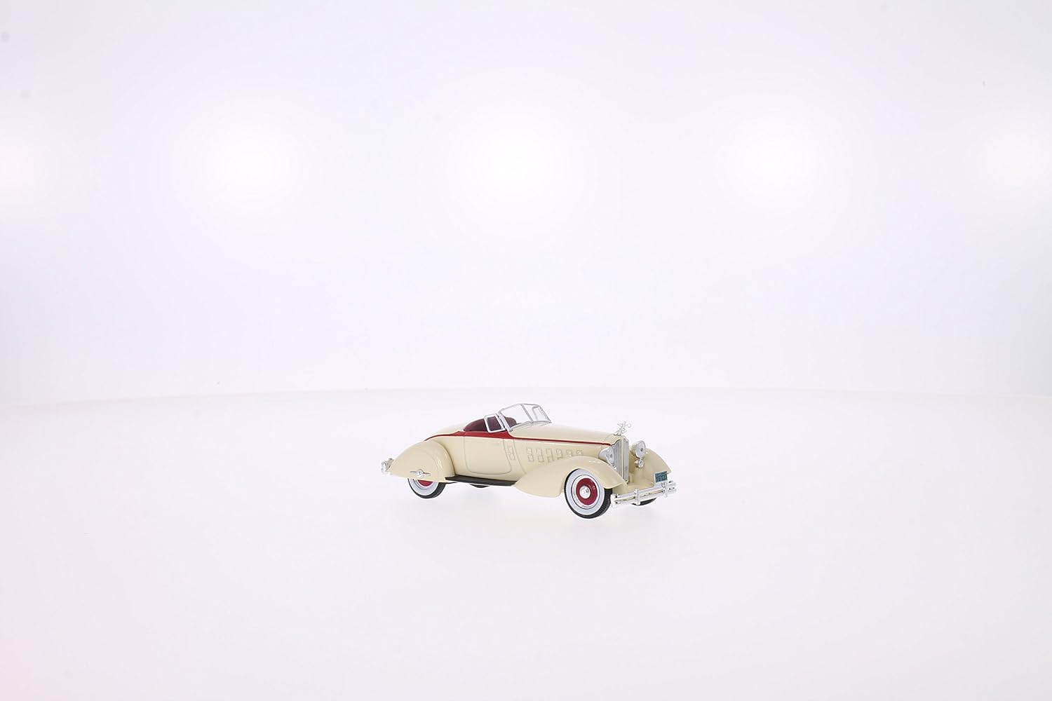 Packard V12 Le Baron Speedster, beige/red, 1934, Model Car, Ready-made, WhiteBox 1:43