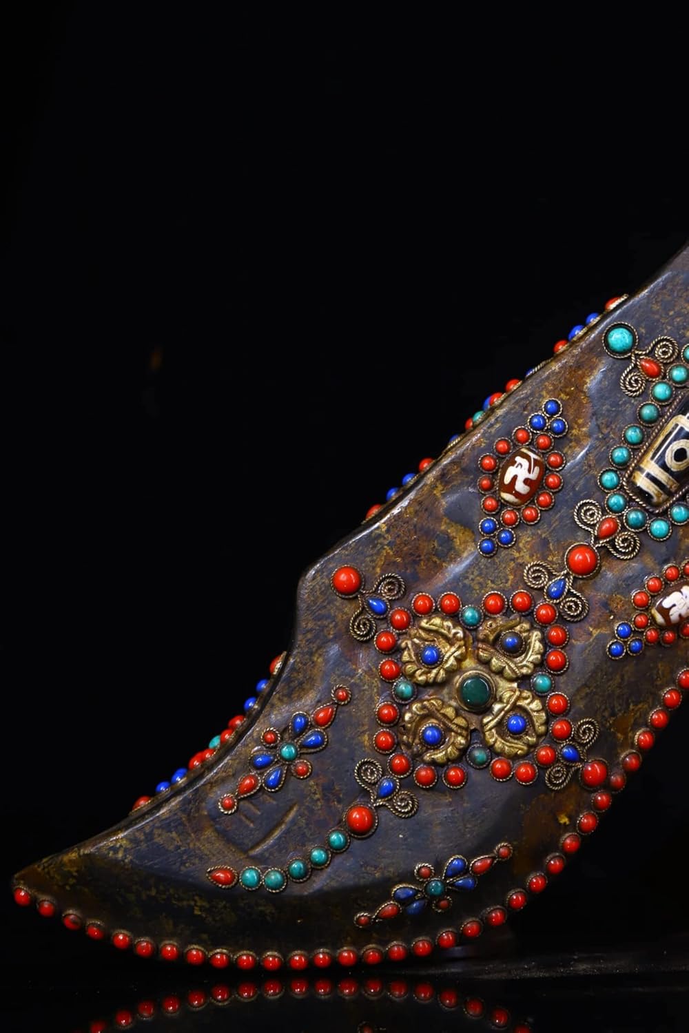 17" Tibetan Temple Collection Natural Meteorite Mosaic gem Dzi Beads Animal Head Sword Shape Buddhist Utensils Amulet Town House