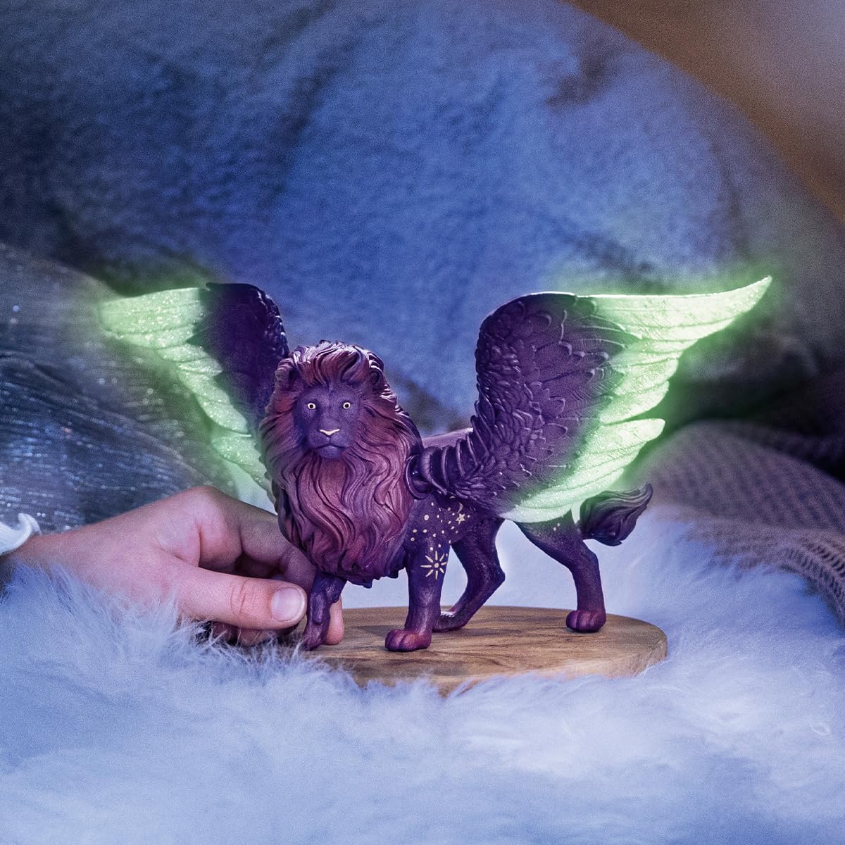 SCHLEICH BAYALA | Leone lunare 70837 | figura con ali mobili che si illuminano al buio e magnete | splendide figure da collezione | personaggio da gioco da 5 anni | 28 x 14 x 13 cm