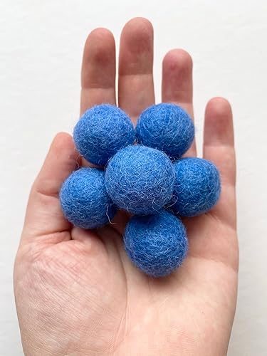 Miniatura 5 de 2.5 cm handmade felt balls - Wholesale Bulk Quantity 50 - Ombre Gradient Colors French Blue, Dutch Blue, Baby Blue, White - 100% Wool Poms for